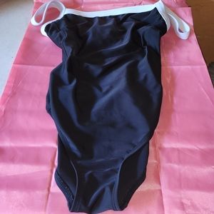 Tommy Bahama One Piece Size 6